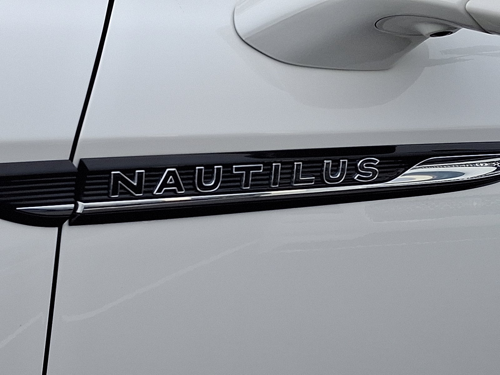 2023 Lincoln Nautilus Black Label