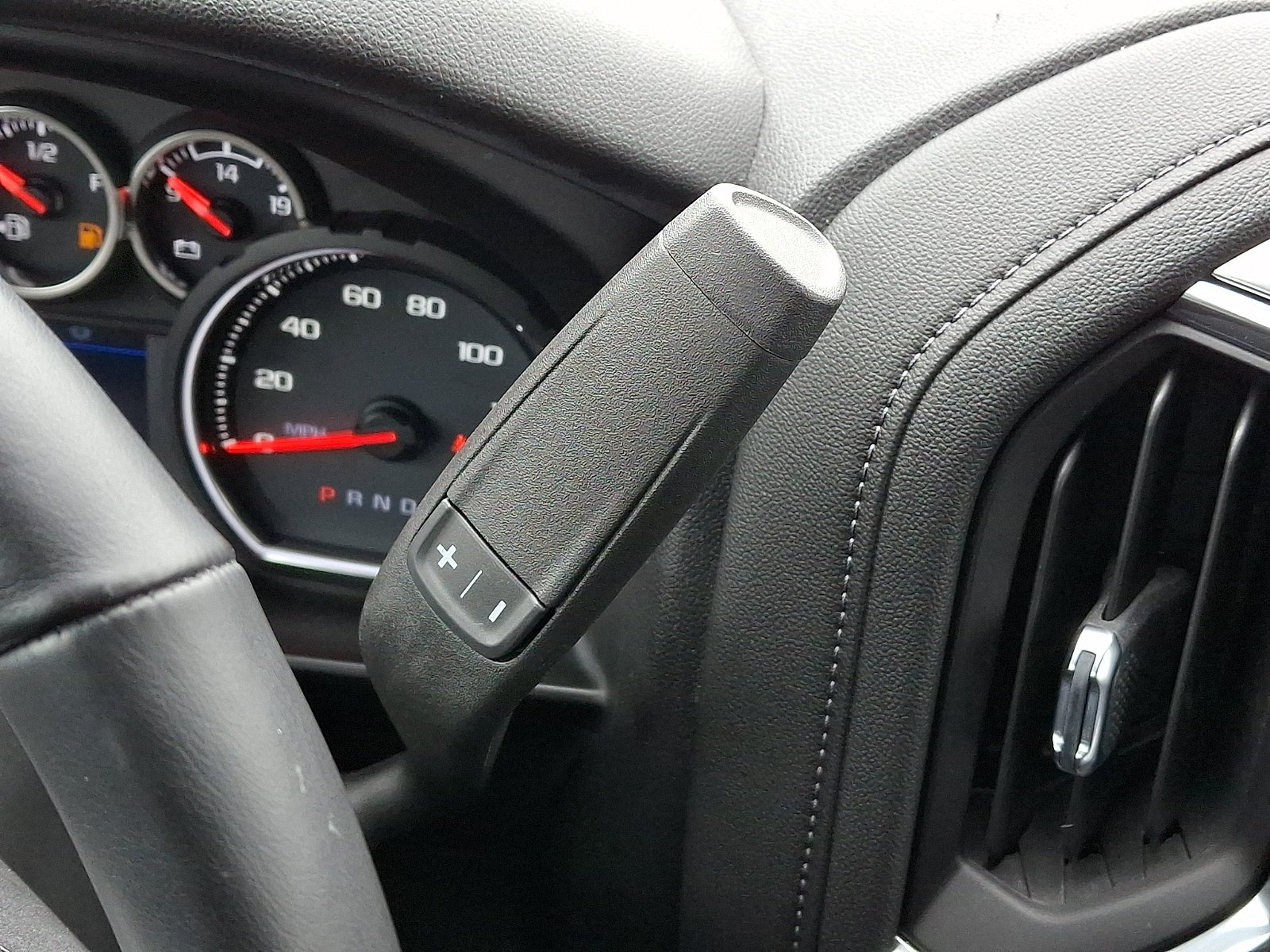 2020 Chevrolet Silverado 1500 2WD Crew Cab Short Bed LT