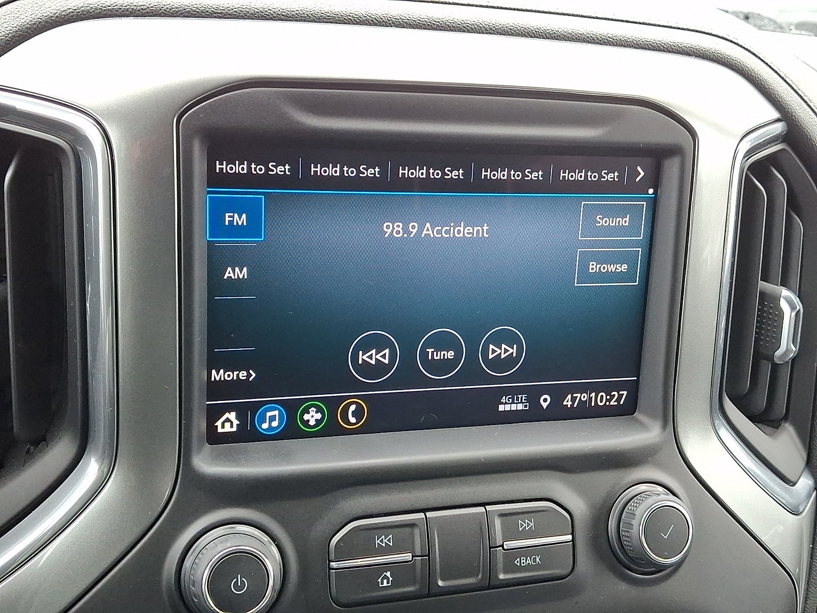 2020 Chevrolet Silverado 1500 2WD Crew Cab Short Bed LT