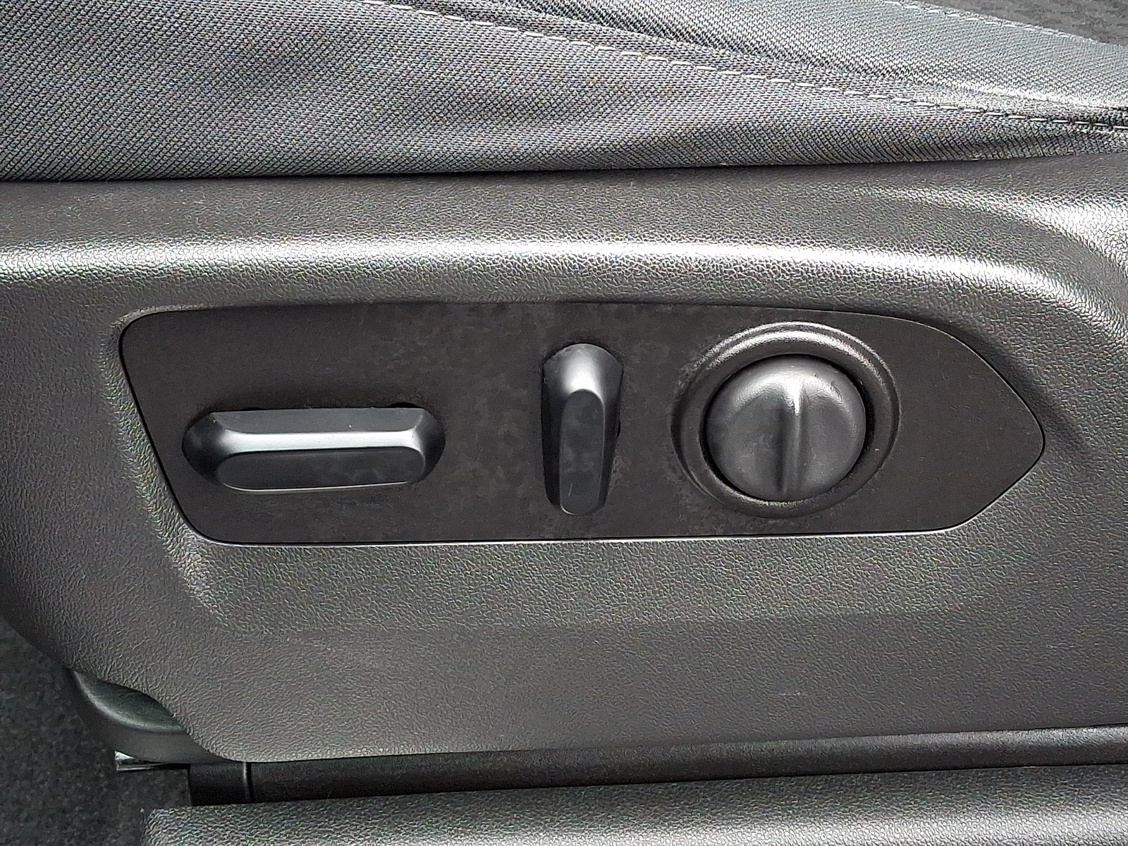 2020 Chevrolet Silverado 1500 2WD Crew Cab Short Bed LT