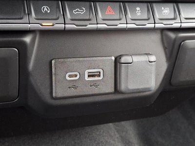 2020 Chevrolet Silverado 1500 2WD Crew Cab Short Bed LT