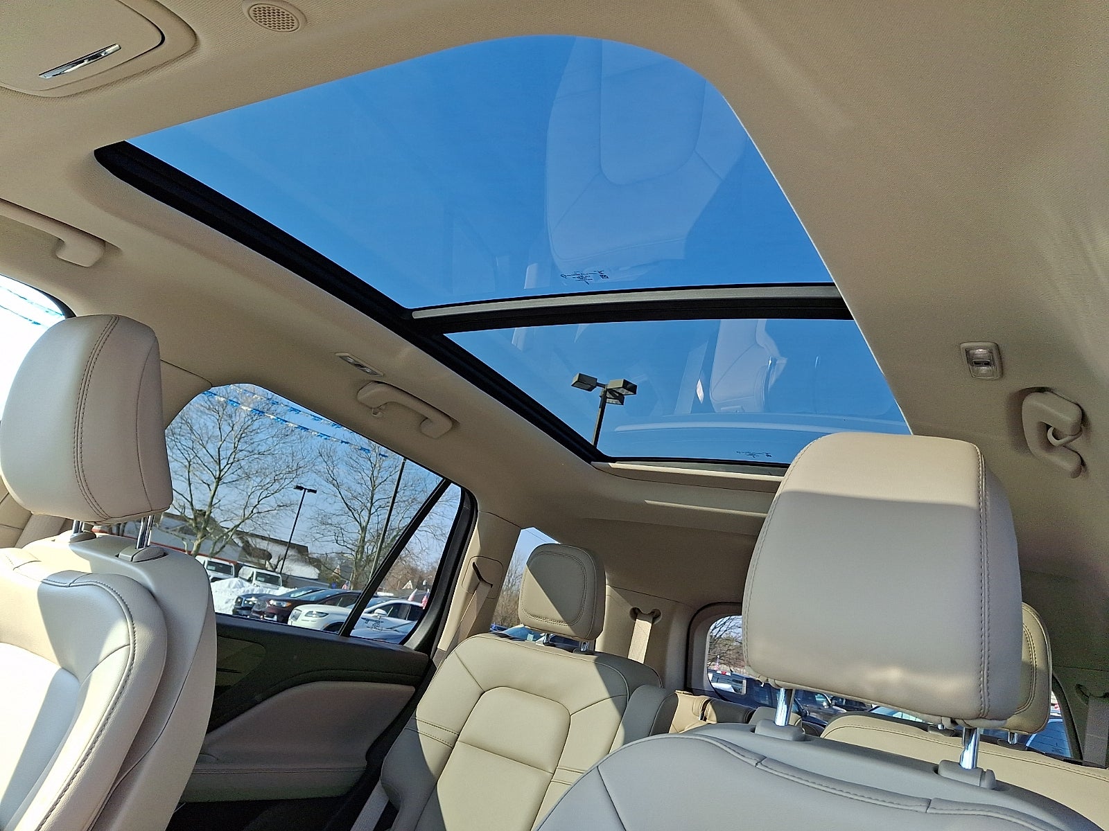 2022 Lincoln Aviator Standard