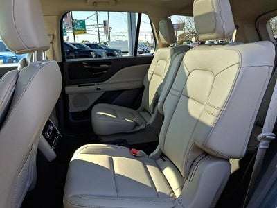 2022 Lincoln Aviator Standard