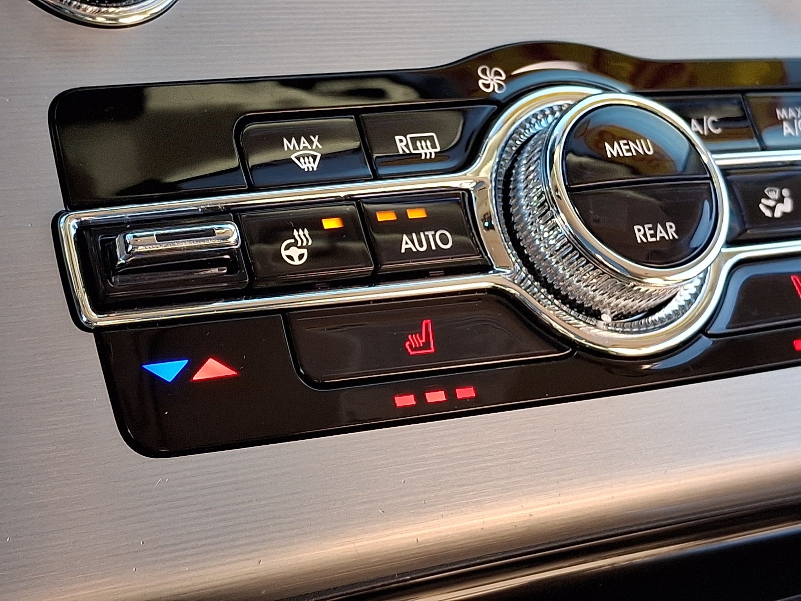 2023 Lincoln Aviator Standard