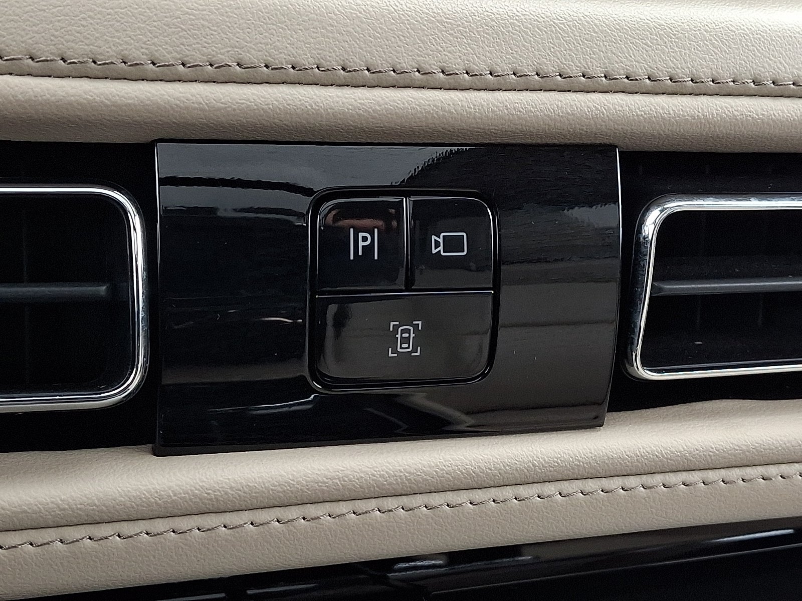 2022 Lincoln Aviator Standard