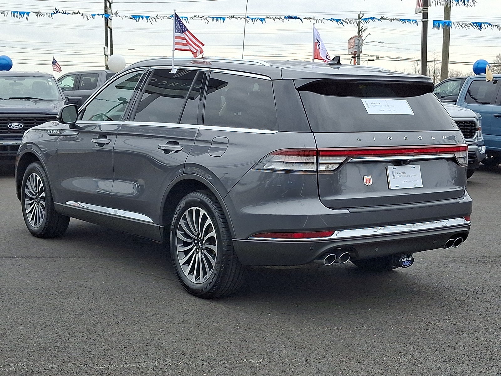 2022 Lincoln Aviator Standard