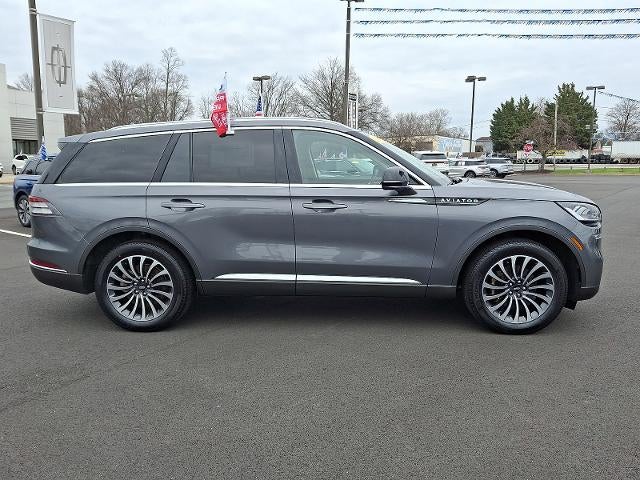 2022 Lincoln Aviator Standard