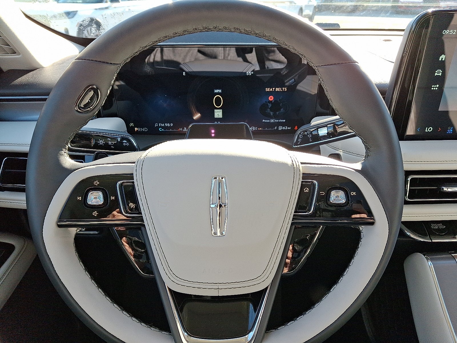 2025 Lincoln Aviator Premiere