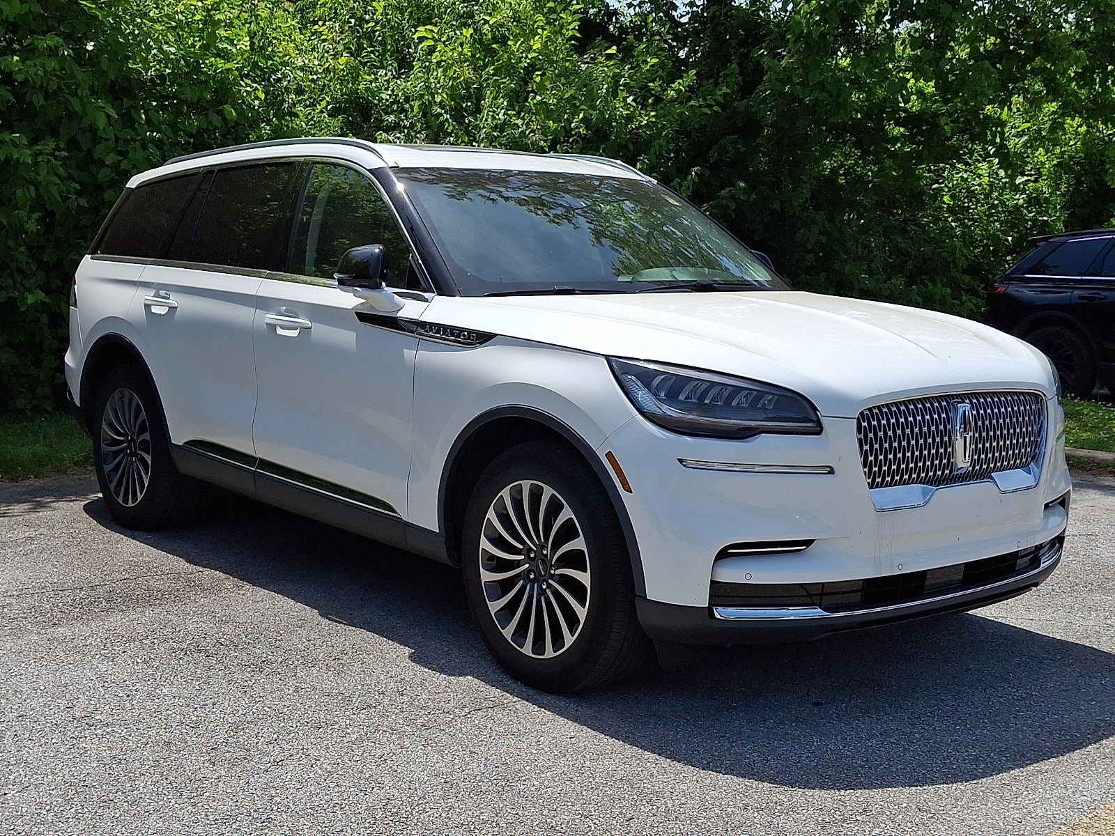 2023 Lincoln Aviator Standard