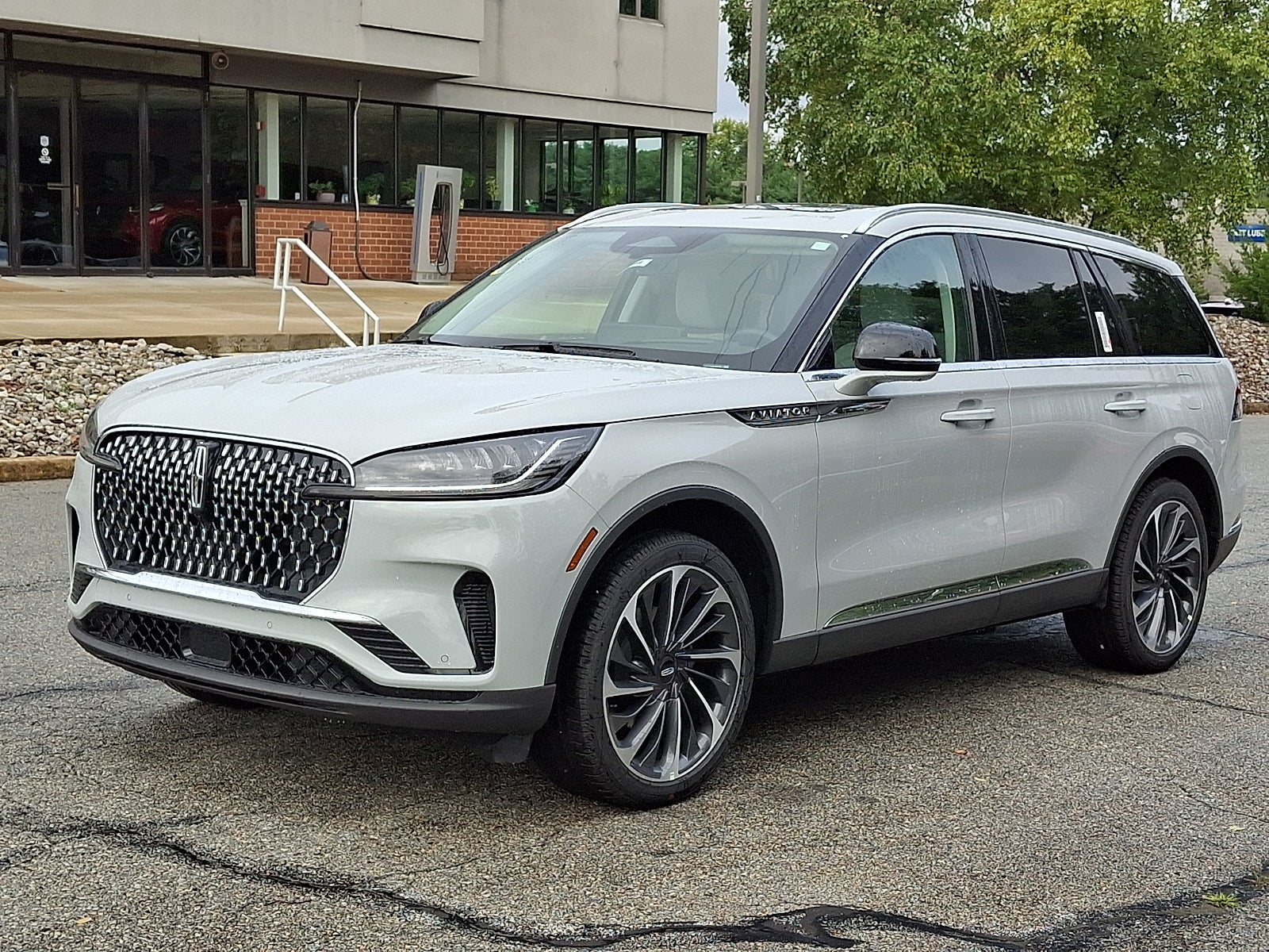 2027 Lincoln Aviator Reserve