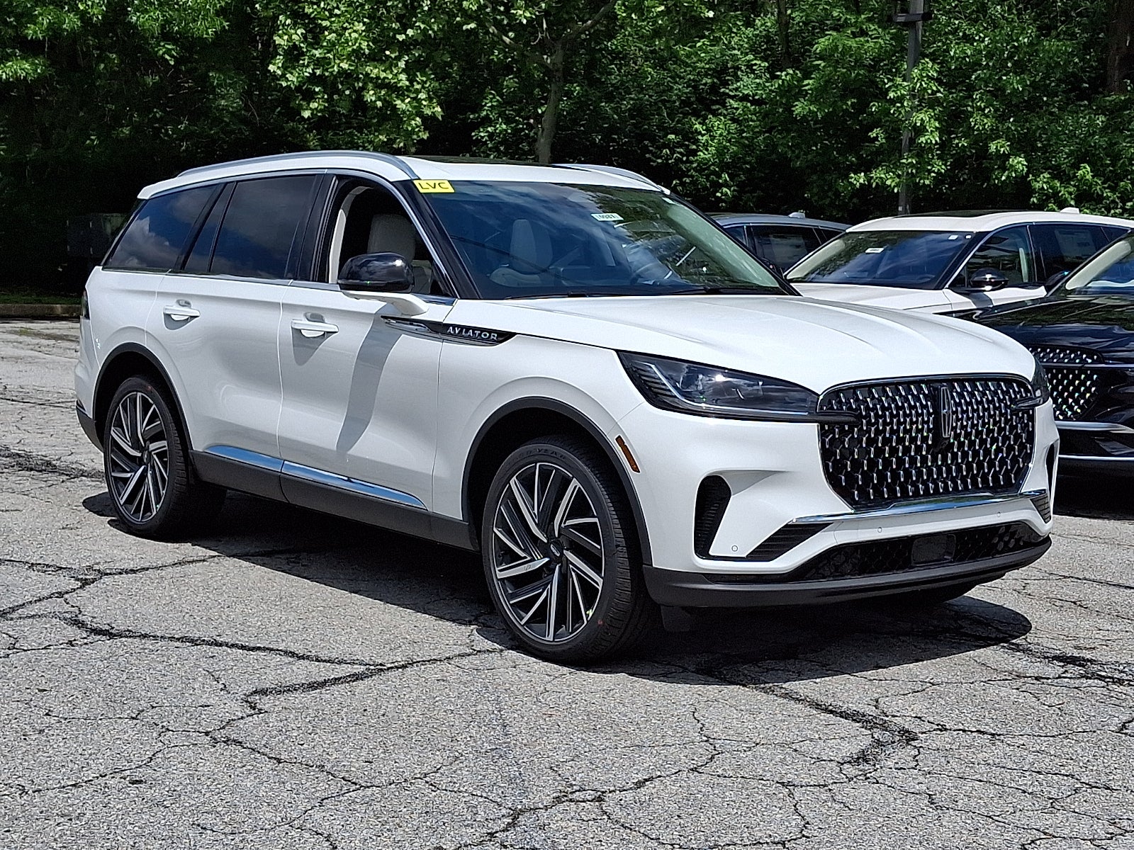 2026 Lincoln Aviator Reserve AWD's photo