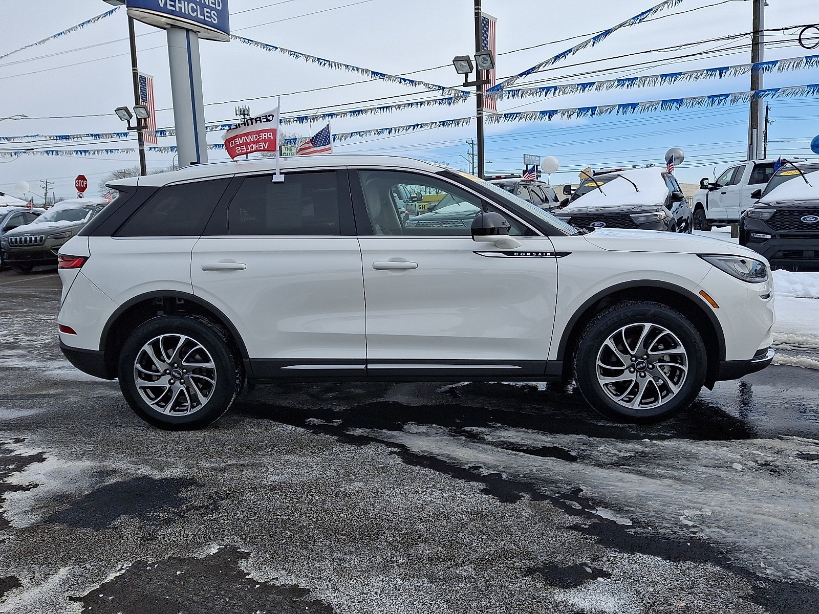 2022 Lincoln Corsair Standard