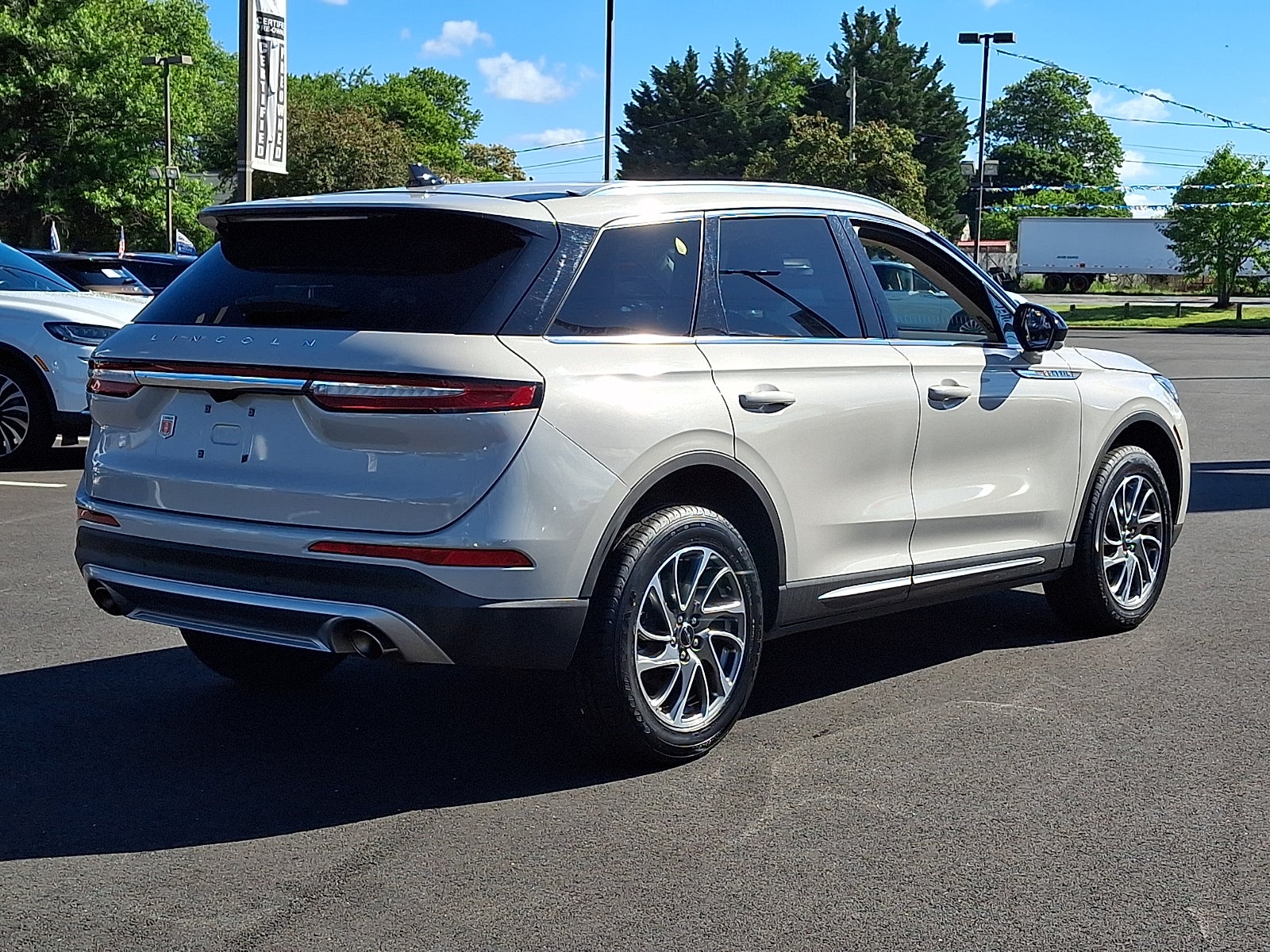 2022 Lincoln Corsair Standard