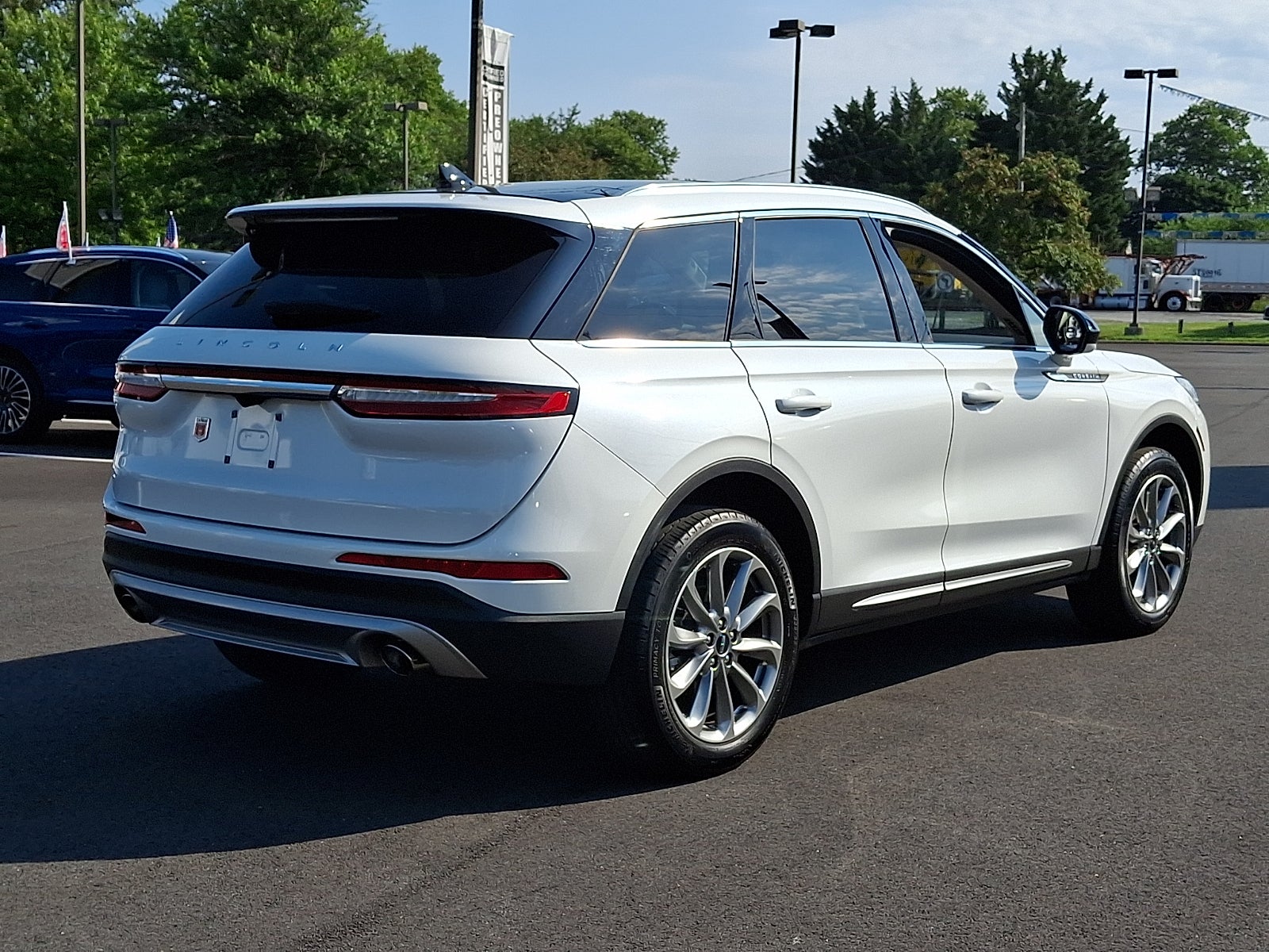2022 Lincoln Corsair Standard