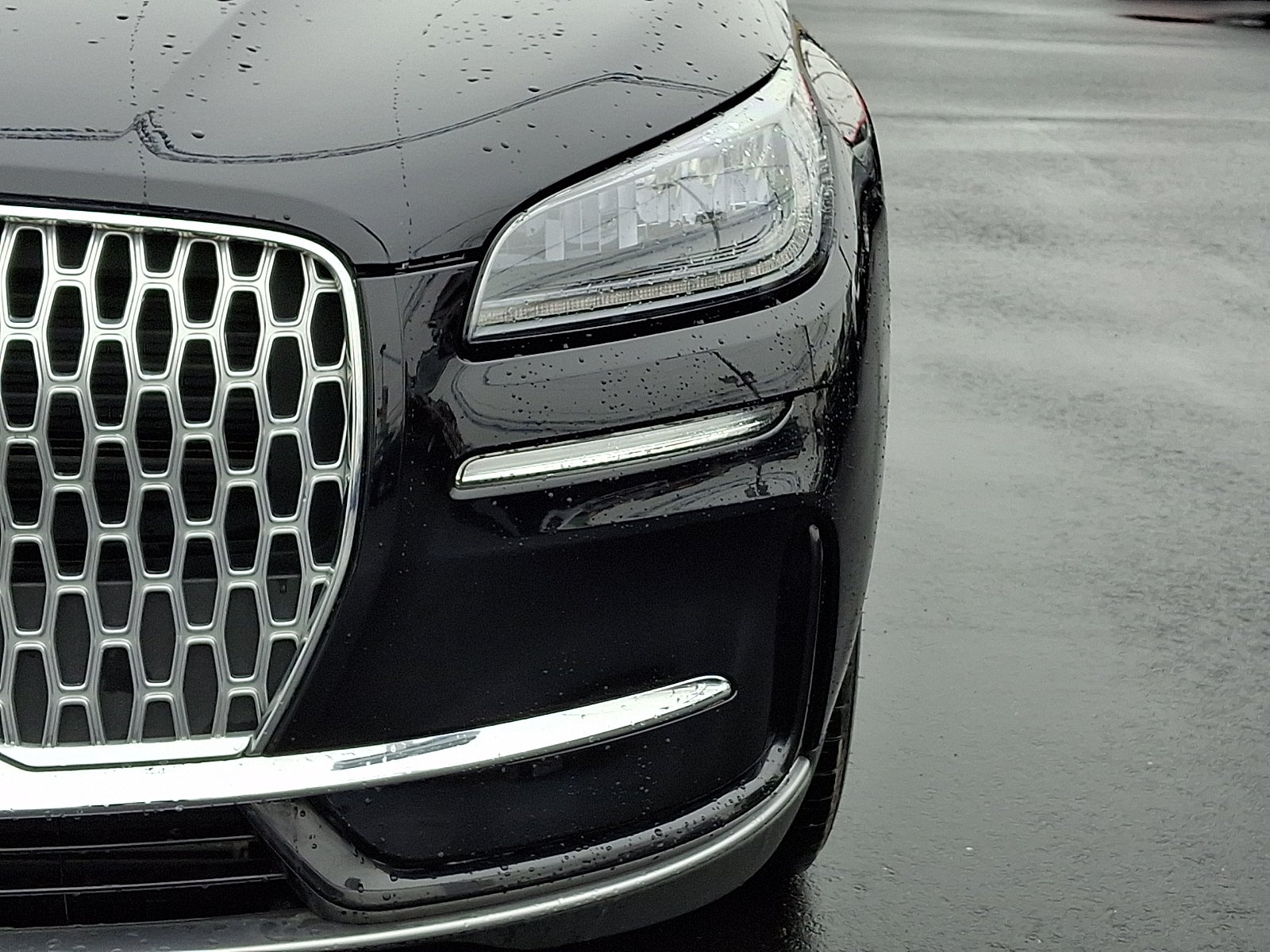 2025 Lincoln Corsair Premiere