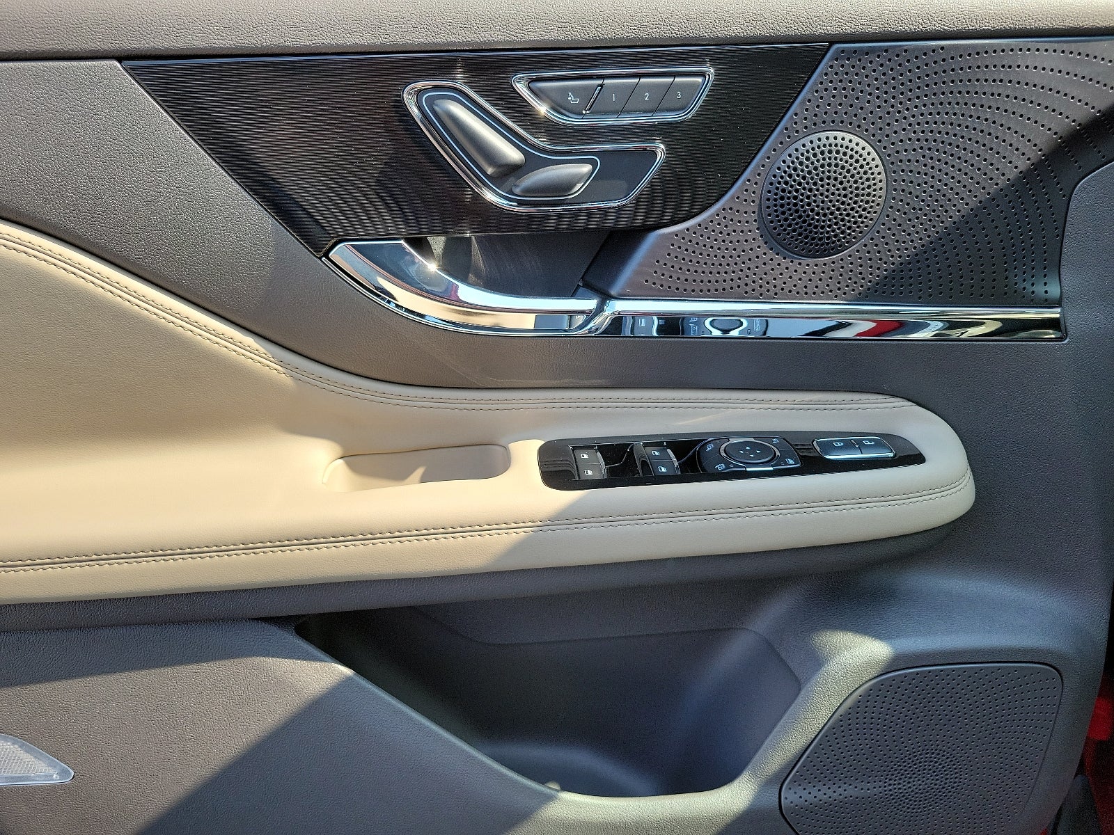 2024 Lincoln Corsair Premiere