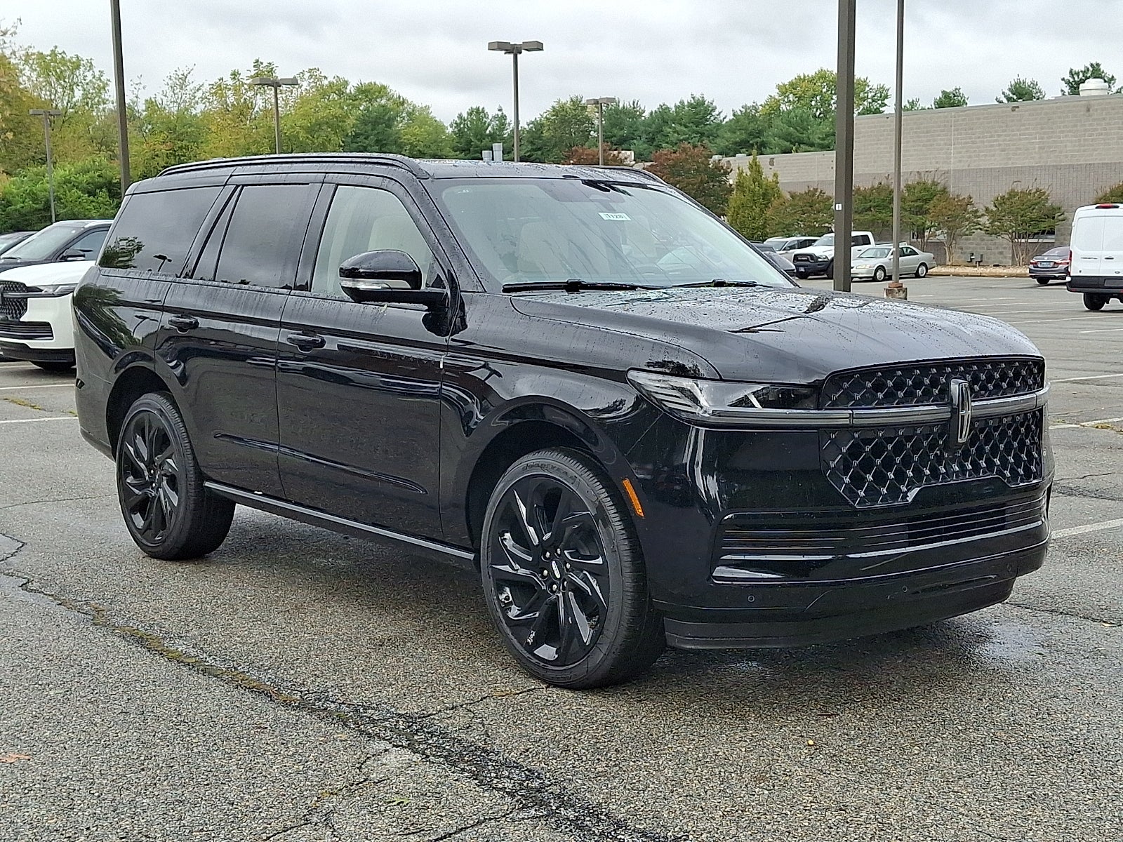 2027 Lincoln Navigator