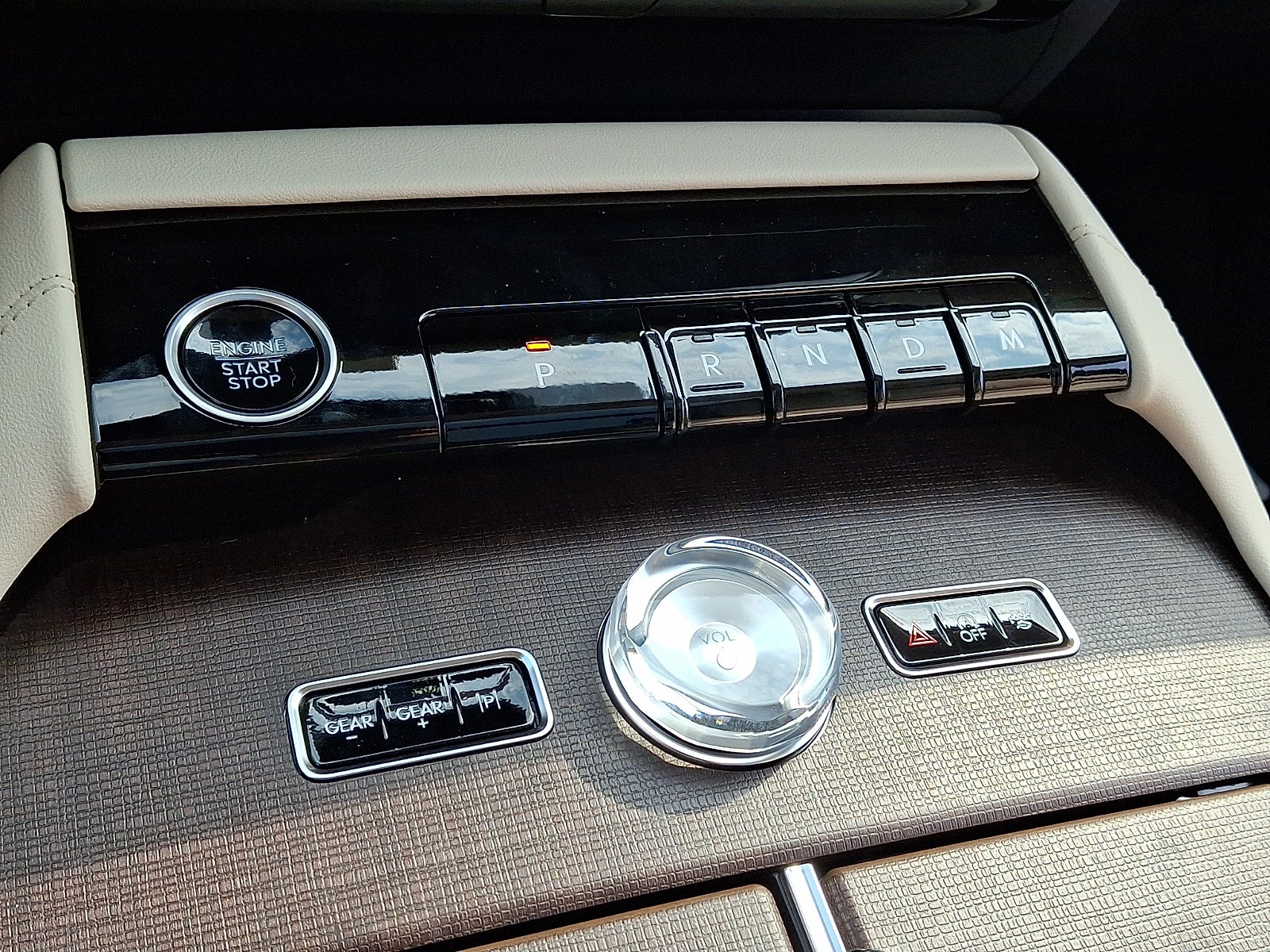 2027 Lincoln Navigator Reserve