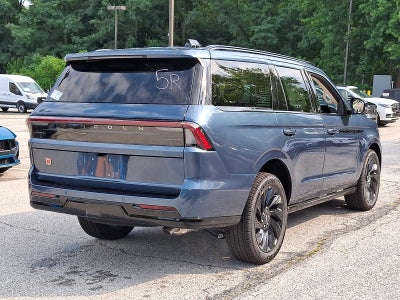 2027 Lincoln Navigator Reserve
