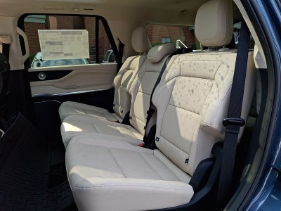 2027 Lincoln Navigator Reserve