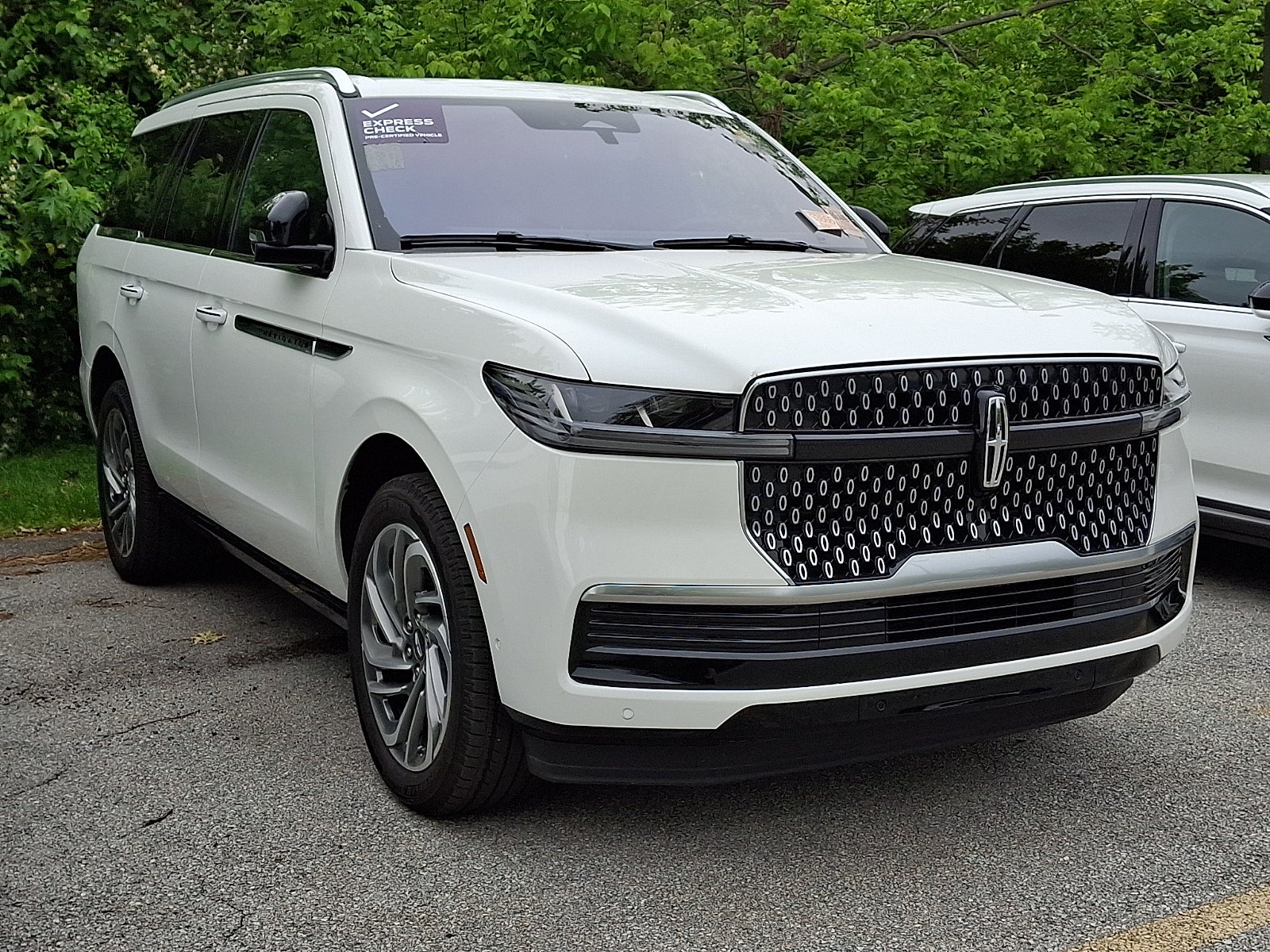 2025 Lincoln Navigator Reserve 4WD's photo