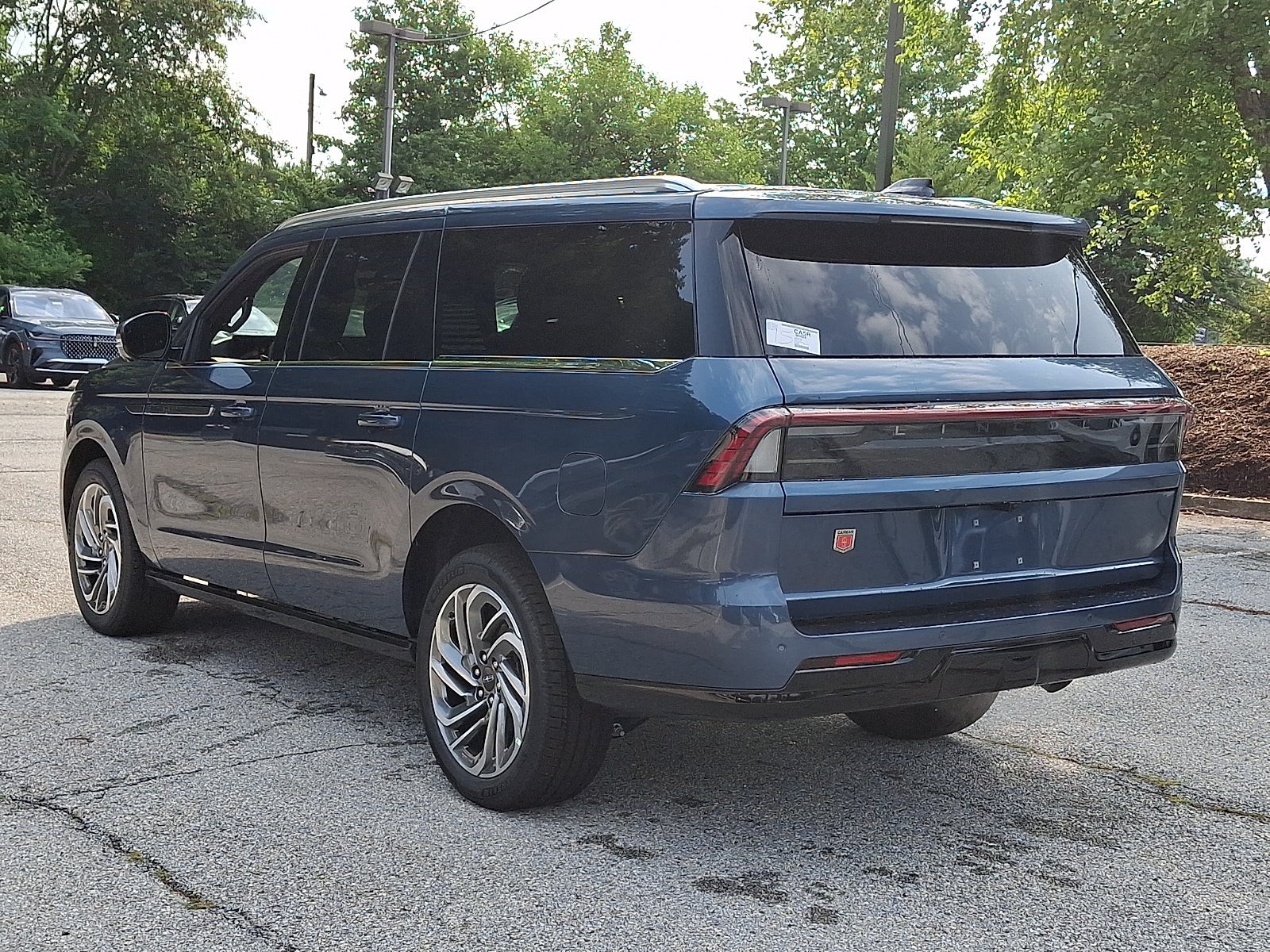 2027 Lincoln Navigator Reserve L