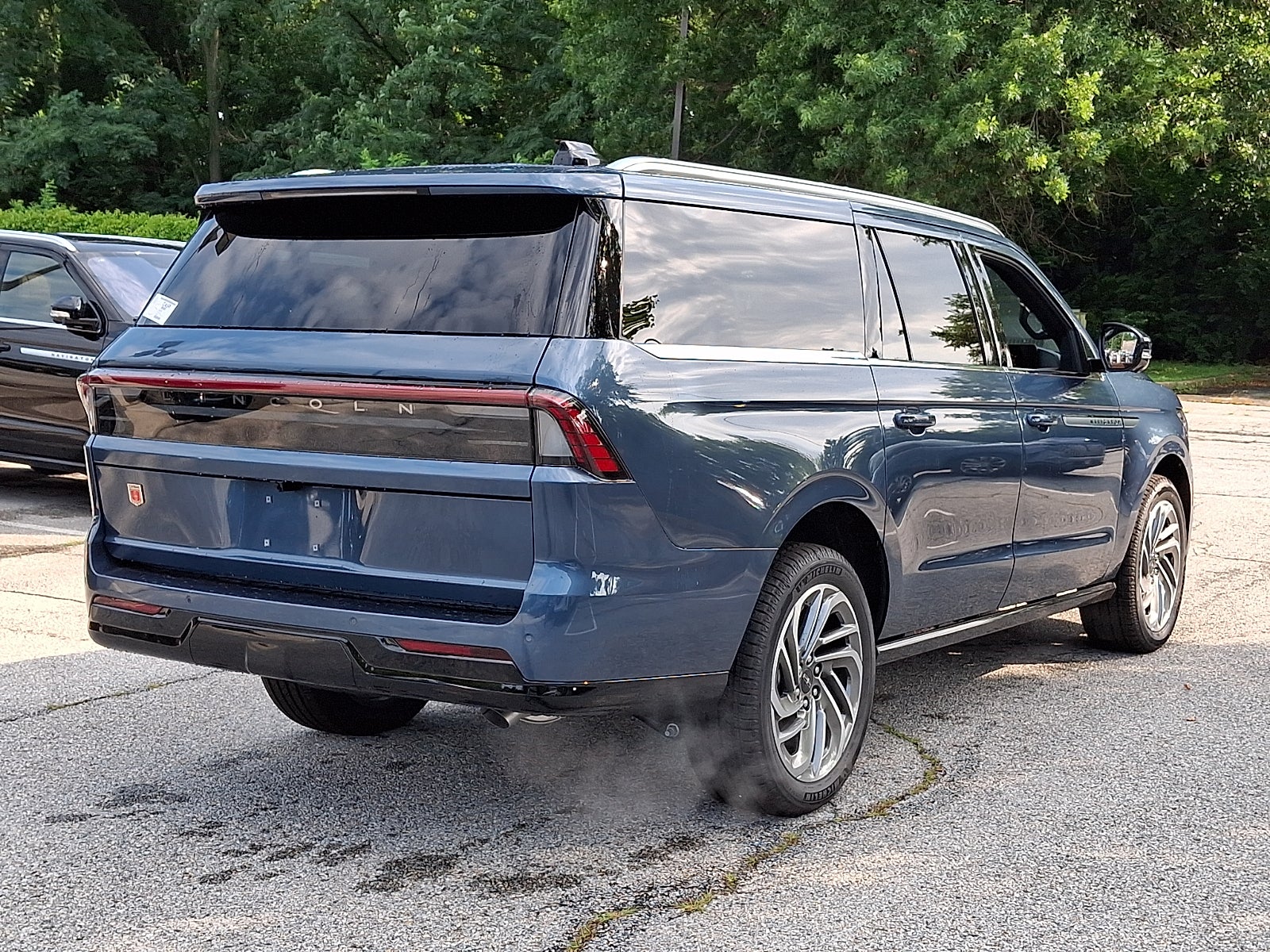 2027 Lincoln Navigator Reserve L