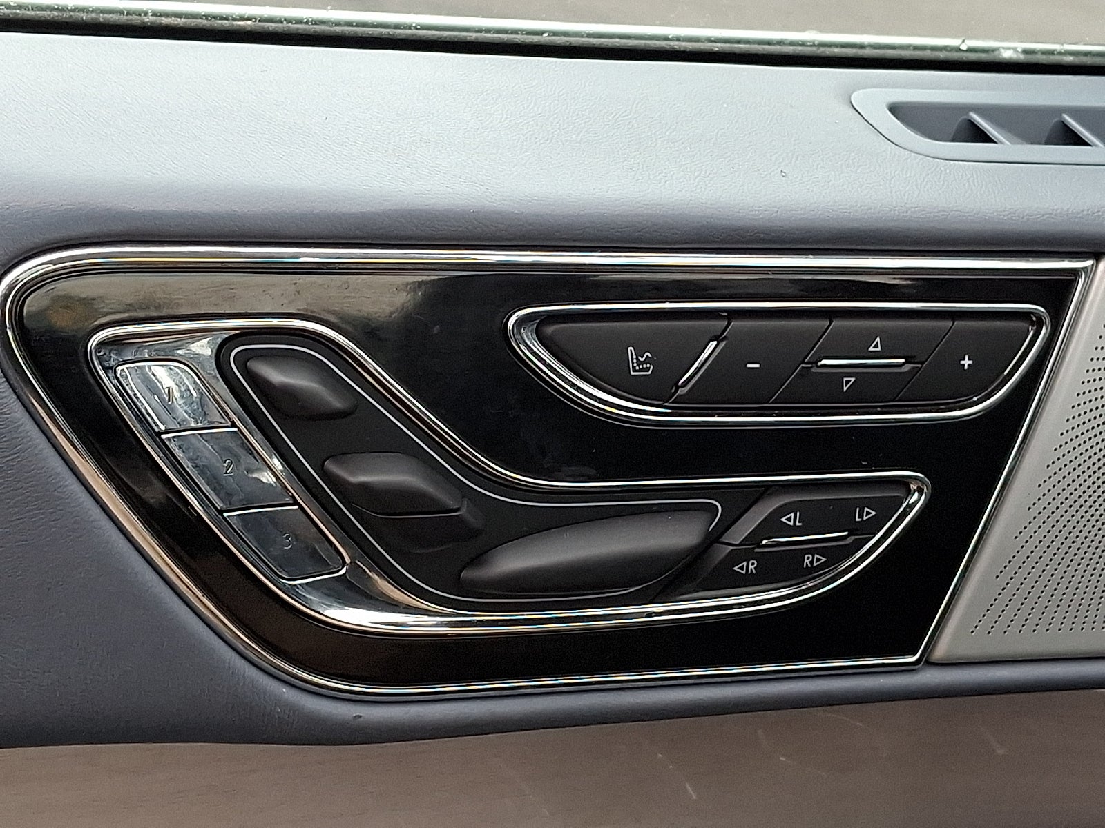 2021 Lincoln Navigator Black Label L