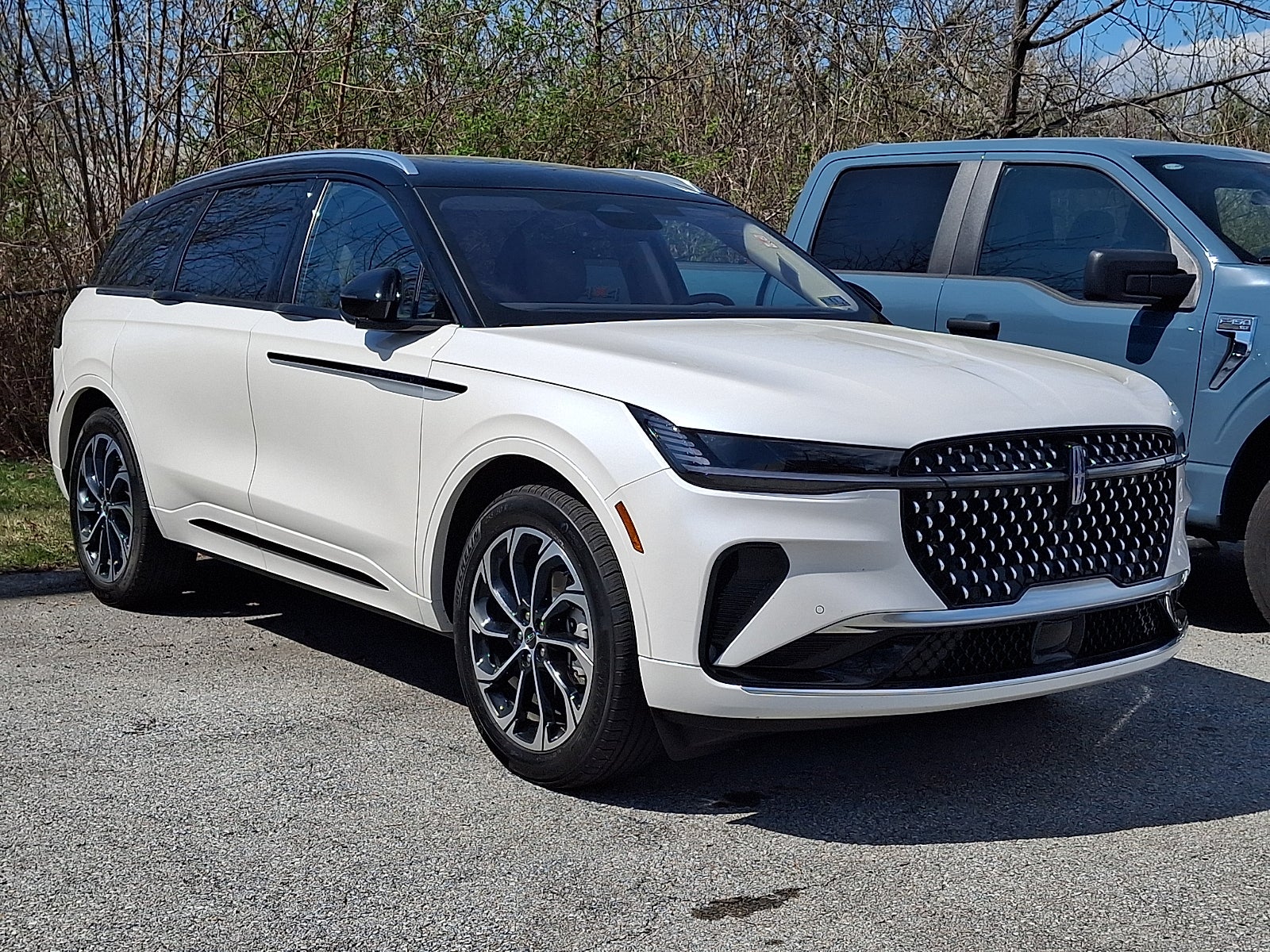 2025 Lincoln Nautilus Reserve