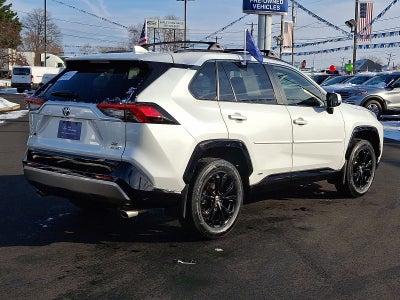 2023 Toyota RAV4 Hybrid SE