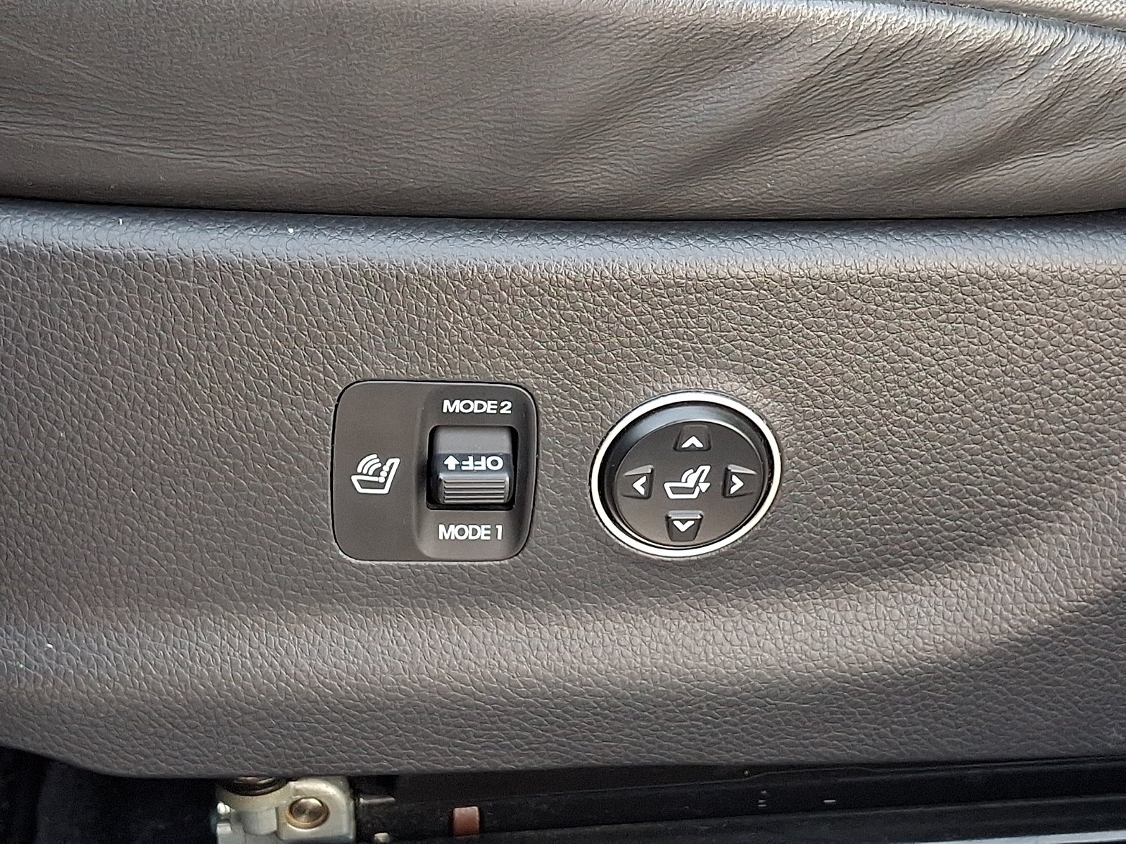 2013 Hyundai Equus Signature