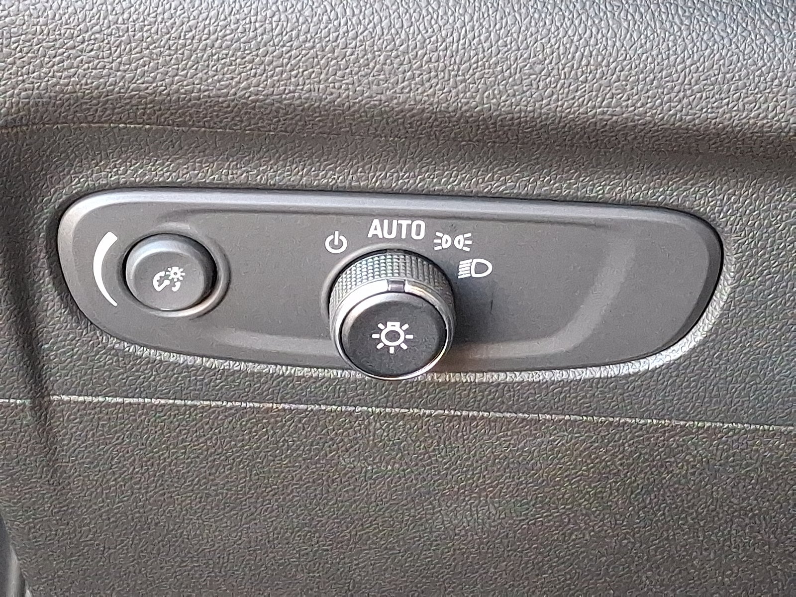 2022 Buick Envision FWD Preferred