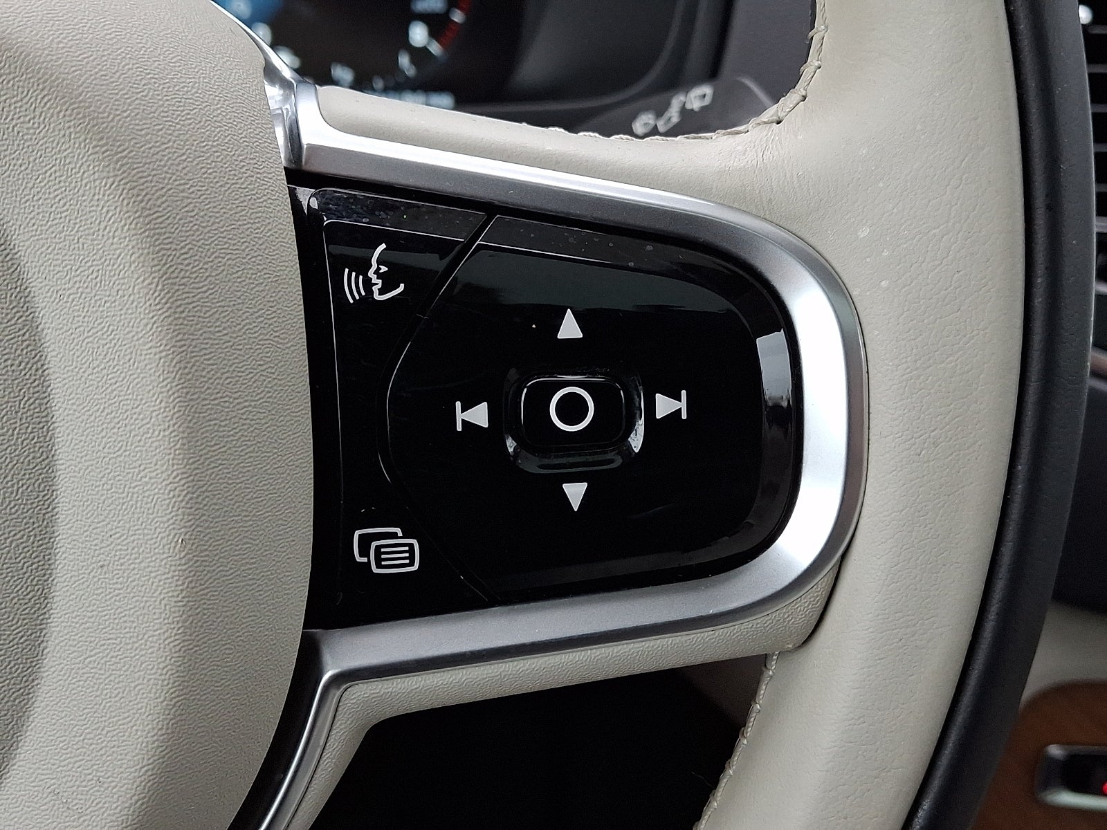 2019 Volvo XC90 T6 Inscription
