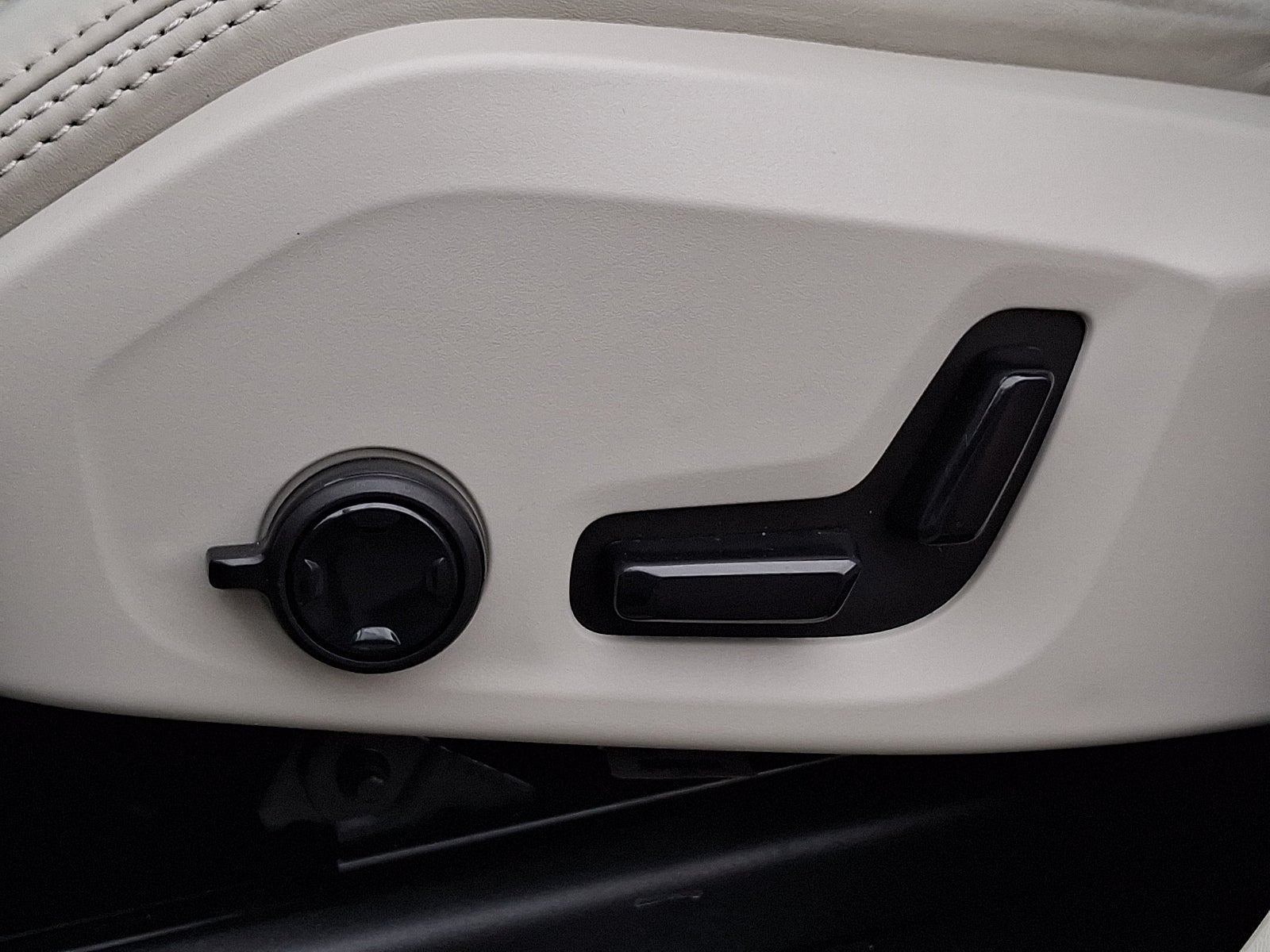 2019 Volvo XC90 T6 Inscription