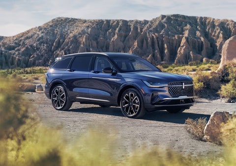 A 2024 Lincoln Nautilus® SUV is parked in a desert national park. | Carman Lincoln in New Castle DE