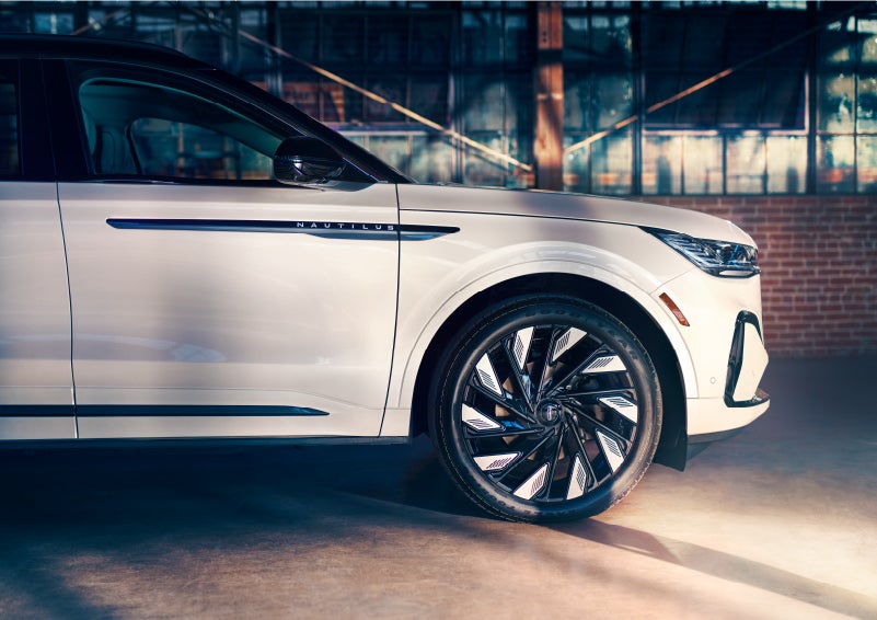 The wheels of the available Jet Appearance Package are highlighted. | Carman Lincoln in New Castle DE