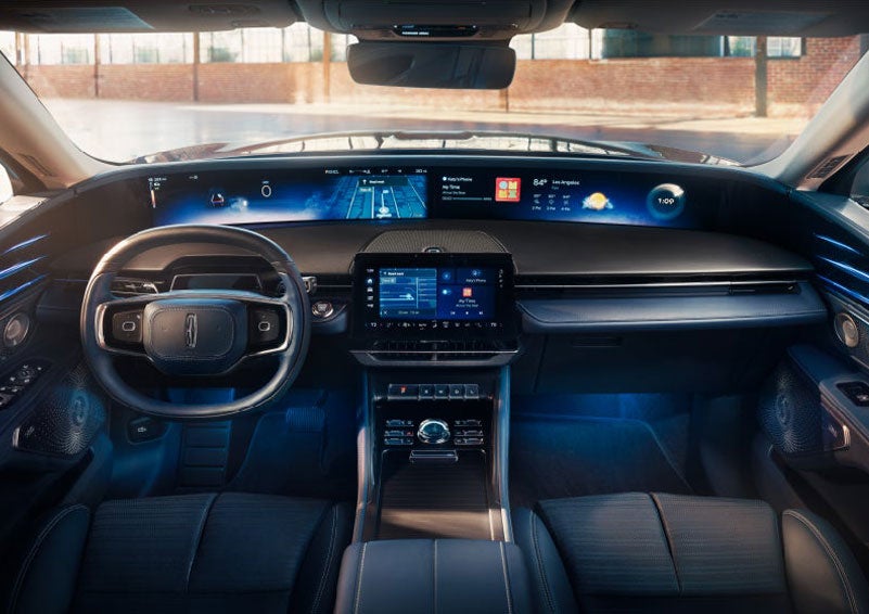 The panoramic display is shown in a 2025 Lincoln Nautilus® SUV. | Carman Lincoln in New Castle DE