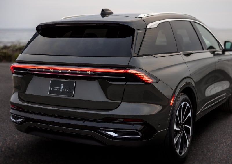 The rear of a 2026 Lincoln Black Label™ Nautilus® SUV displays full LED rear lighting. | Carman Lincoln in New Castle DE