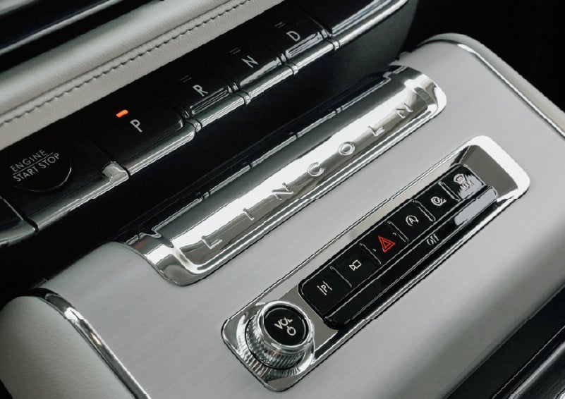 The piano key gear selector of a 2027 Lincoln Aviator® Back Label™ SUV. | Carman Lincoln in New Castle DE